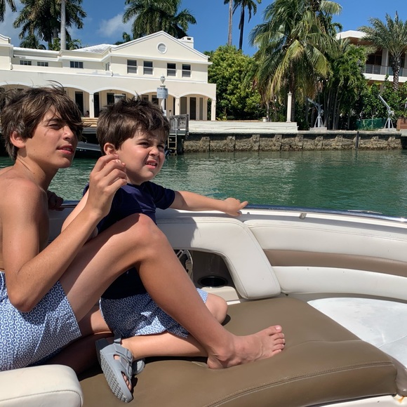 Meet your posher ambassador - Picture 1 of 10